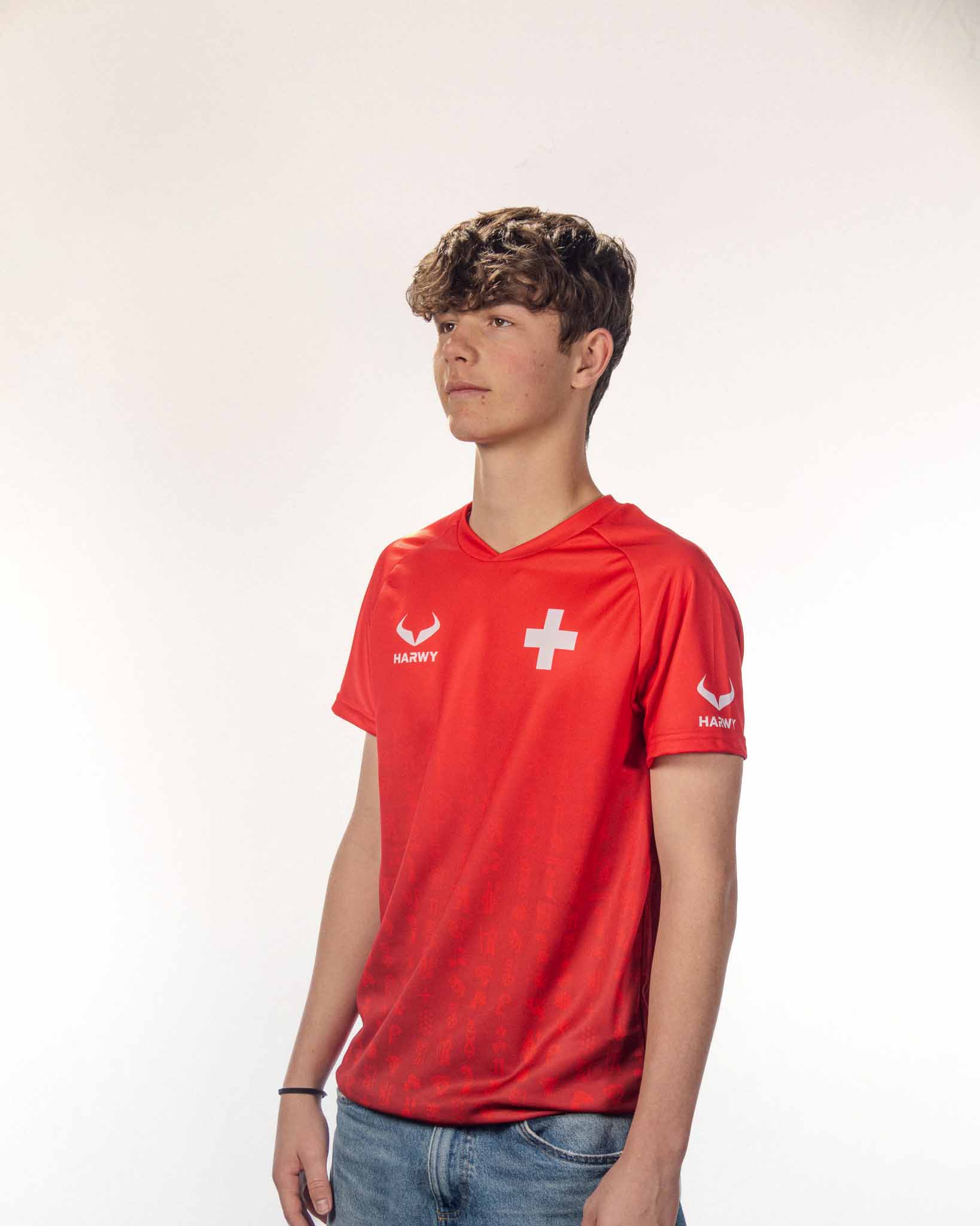 Mann im Hopp Schwiiz Trikot von HARWY