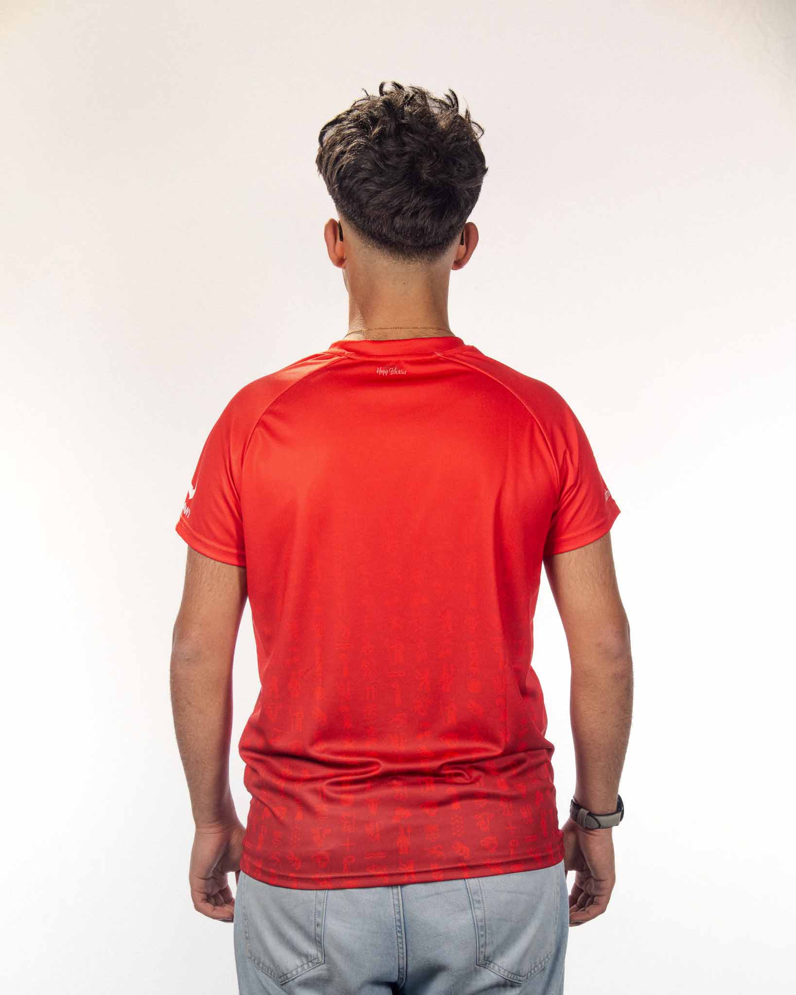 Mann im Hopp Schwiiz Trikot von HARWY