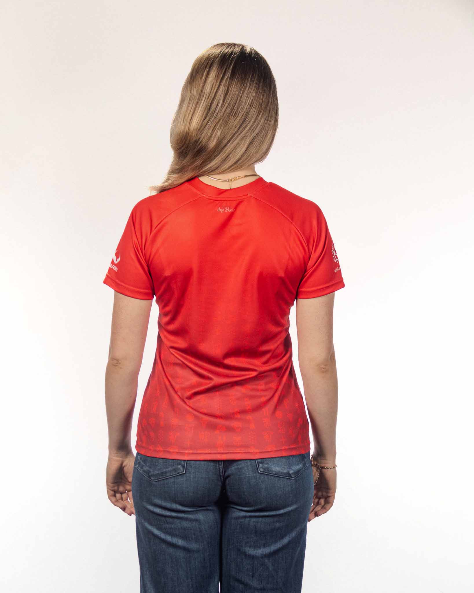 Frau im Hopp Schwiiz Trikot von HARWY